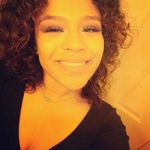 Meet your Posher, Ericka